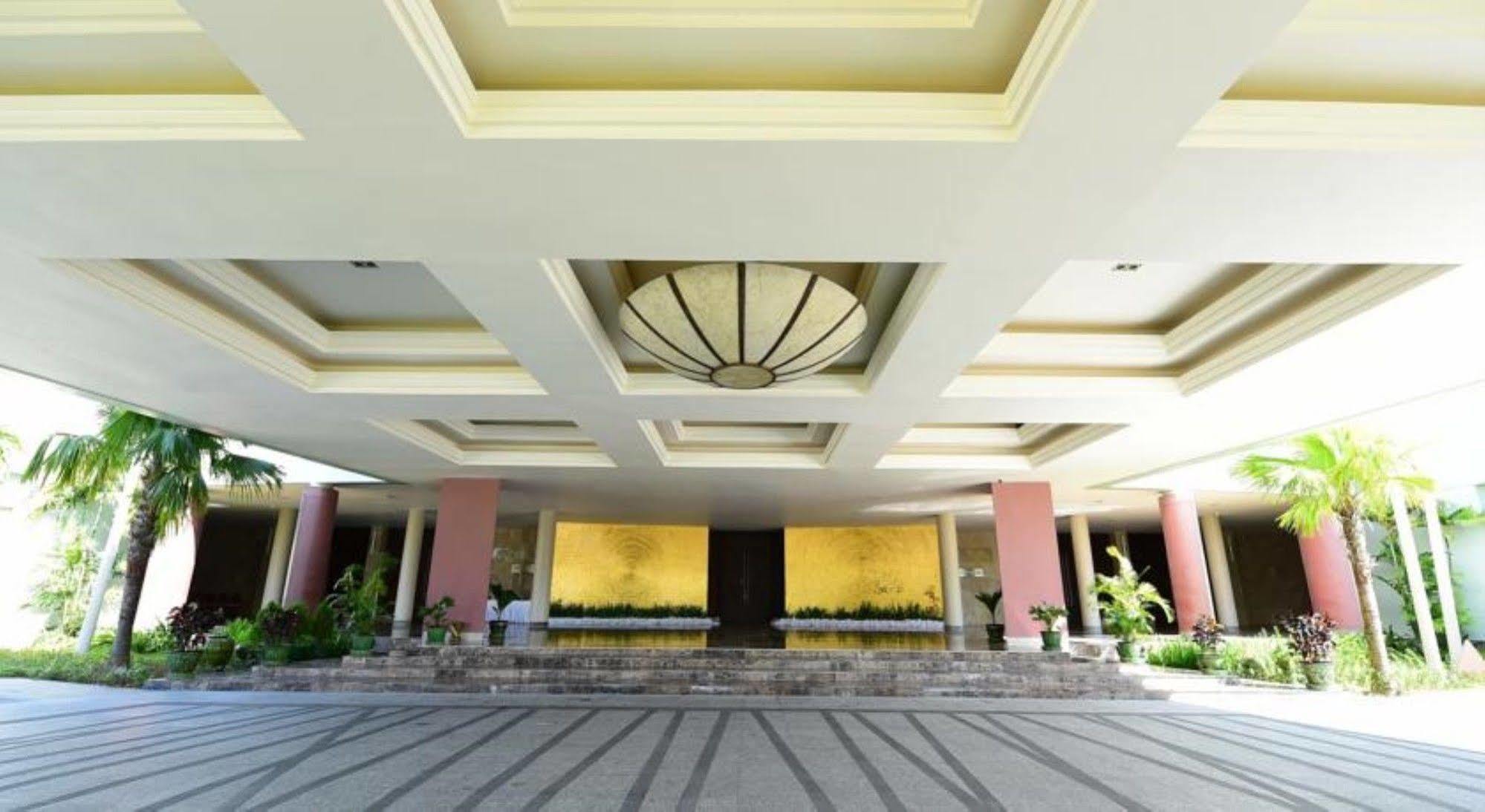 The Thingaha Nay Pyi Taw Hotel Naypyidaw Exterior photo